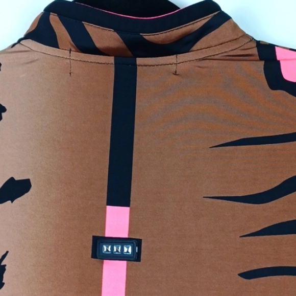 JAMIE SADOCK OUTRAGEOUSLY STUNNING SPORTY ANIMAL PRINT ACTIVE WEAR BIKING TOP - Picture 7 of 12